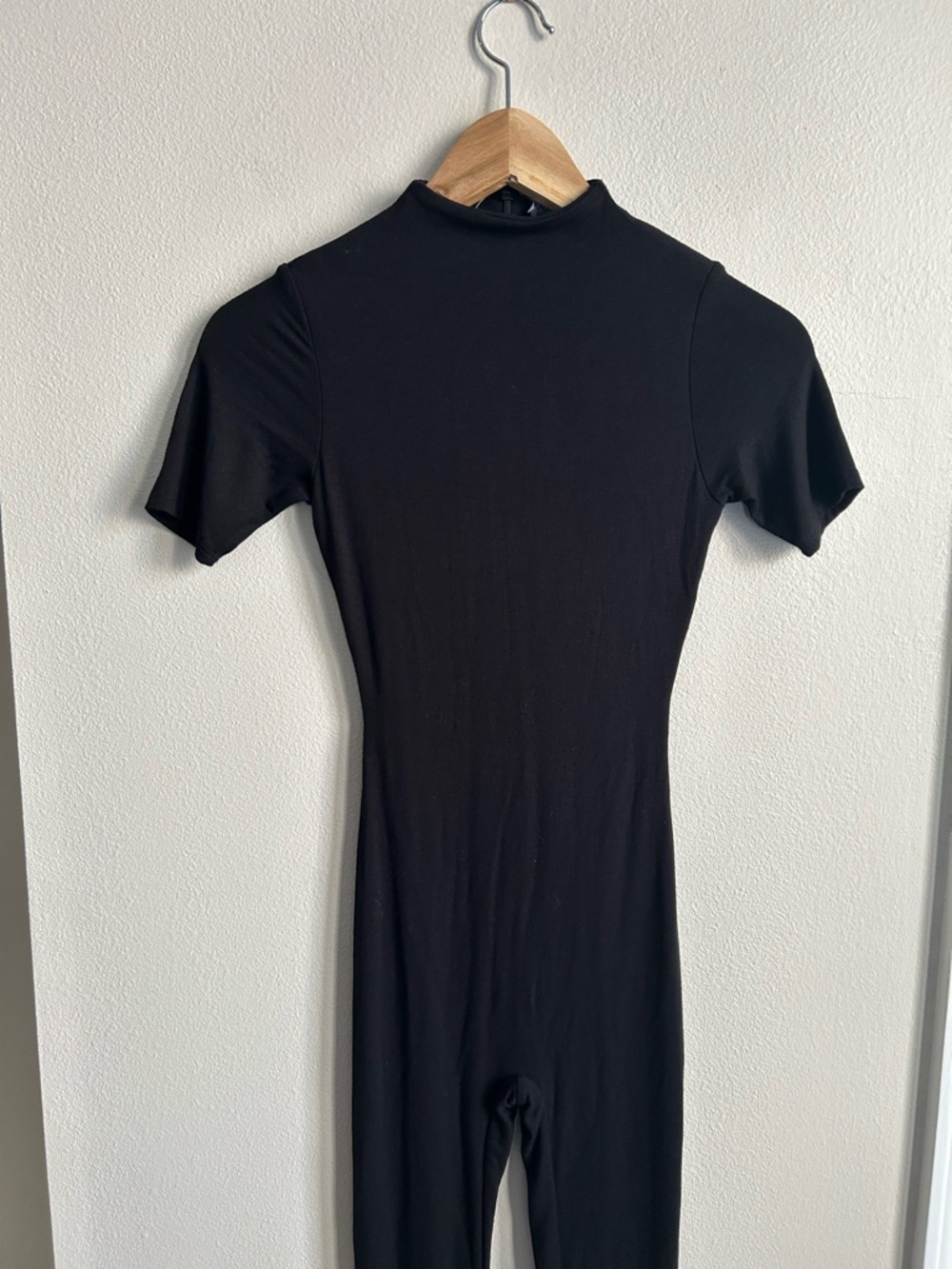 NWT Naked Wardrobe Sculpt Short Sleeve Jumpsuit Black Viscose Mock Neck Size XS - Picture 4 of 9